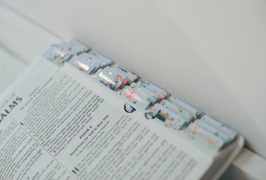 Tabbed Bible White KJV Bible Tabbed Faux Leather Personalized Gift for Women Large Print Bible Tabbed Gift Customized Baptism Gift Wedding