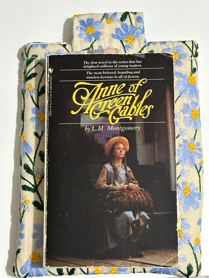 Blue Beige Daisy Embroidered book sleeve, kindle sleeve, ereader cover, iPad sleeve, Book Gift, book pouch, Bible cover