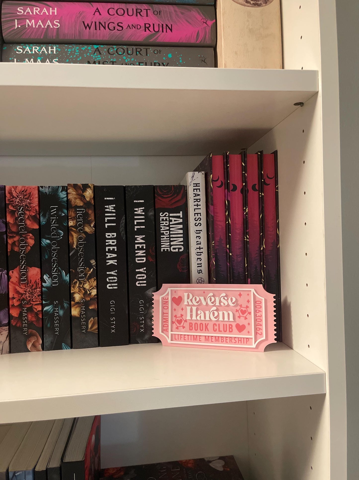 Bookish Ticket | Bookclub Ticket | Bookshelf Decor | Bookish Decor | Romance Books | Bookworm | Book Lover
