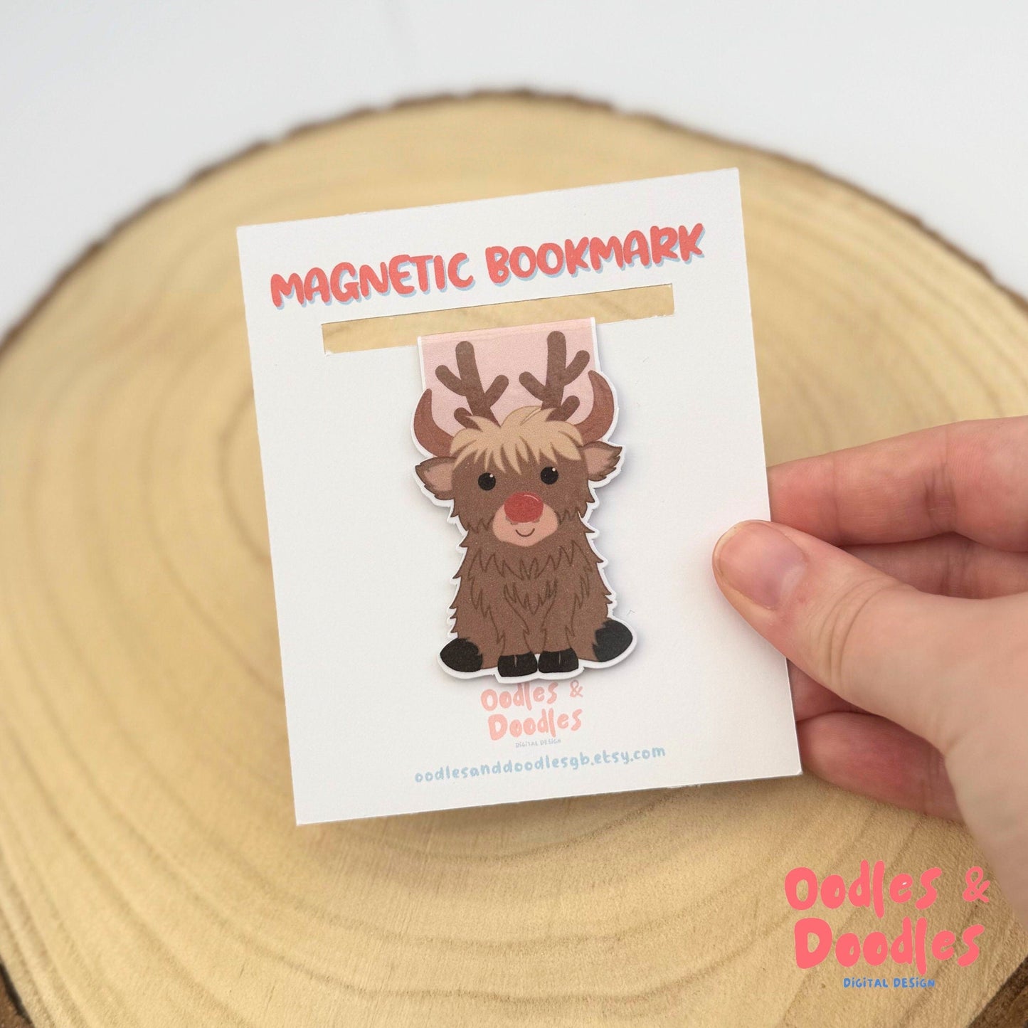 Festive Highland Cow Magnetic Bookmark | Fairy Lights Highland Cow | Page Marker | Reader Gift | Bookworm | Reading Accessories | Cow Lover