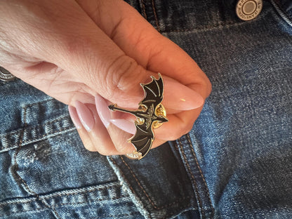 Fourth Wing Pin Tairn and Andarna, cute bookish merch, Violets Relic Dragons backpack, purse, jacket